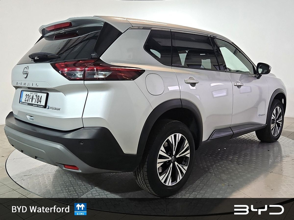 2023 Nissan X-Trail *Low Mileage* *Hybrid* - Reversing Camera, Apple CarPlay, Front and Rear Parking Sensors* €36,995