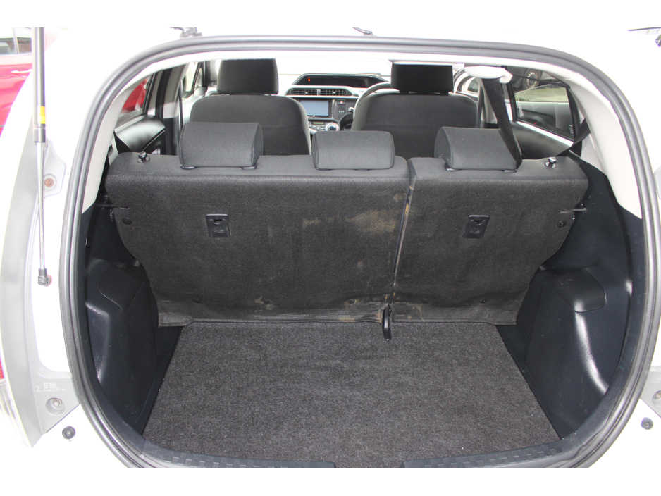 2015 Toyota Aqua SOLD