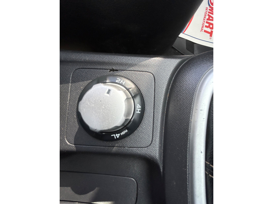 2019 Isuzu D-MAX - image 25