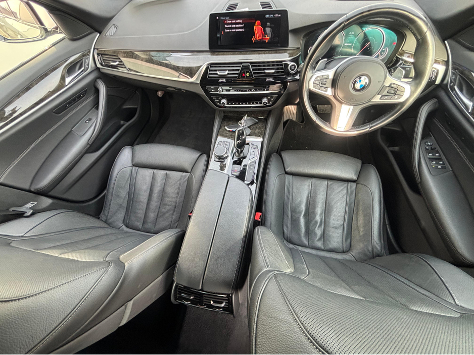 2018 BMW 5 Series - image 7