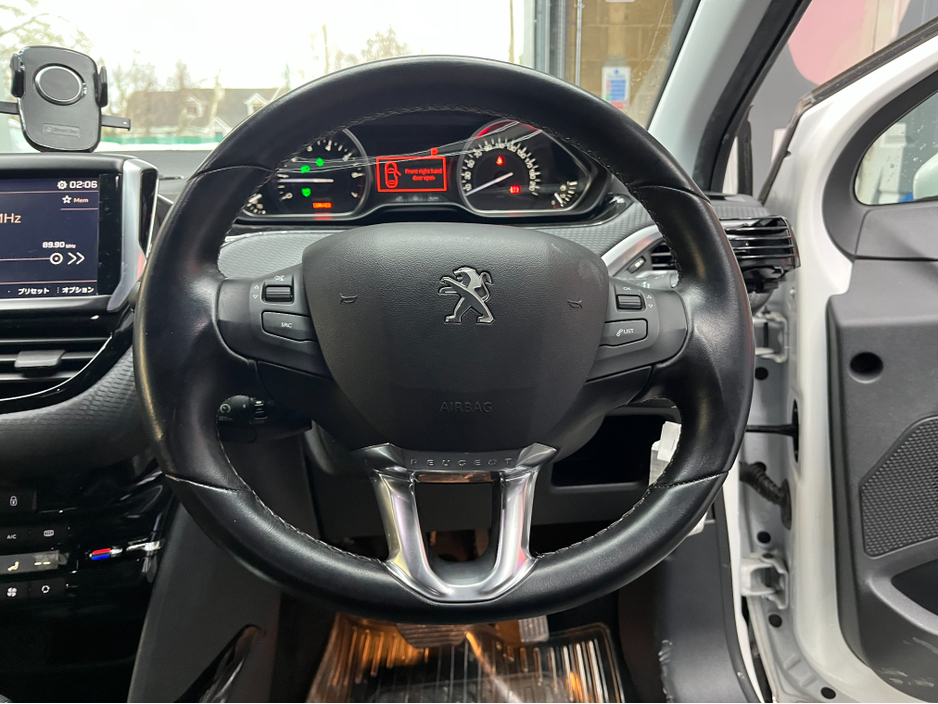 2017 Peugeot 2008 - image 7