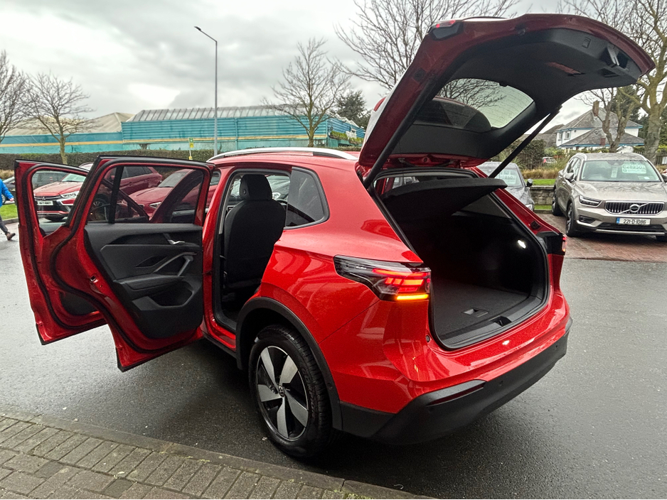 2025 Volkswagen Tiguan Match Edition + Low Mileage Tsi -PHEV S-Automatic / DSG - Beautiful SUV - Top Trade-ins & Great Finance €42,950