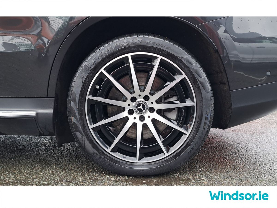 2023 Mercedes-Benz EQC Eqc 400 Amg Line Edition 4Matic 80kWh Electric €39,995