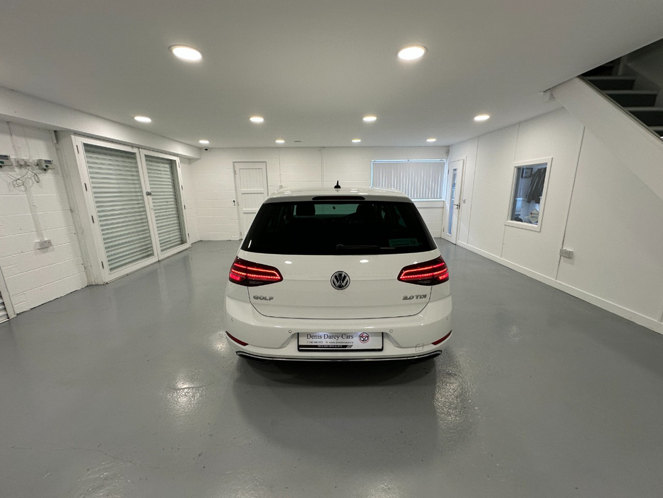 2020 Volkswagen Golf - image 15