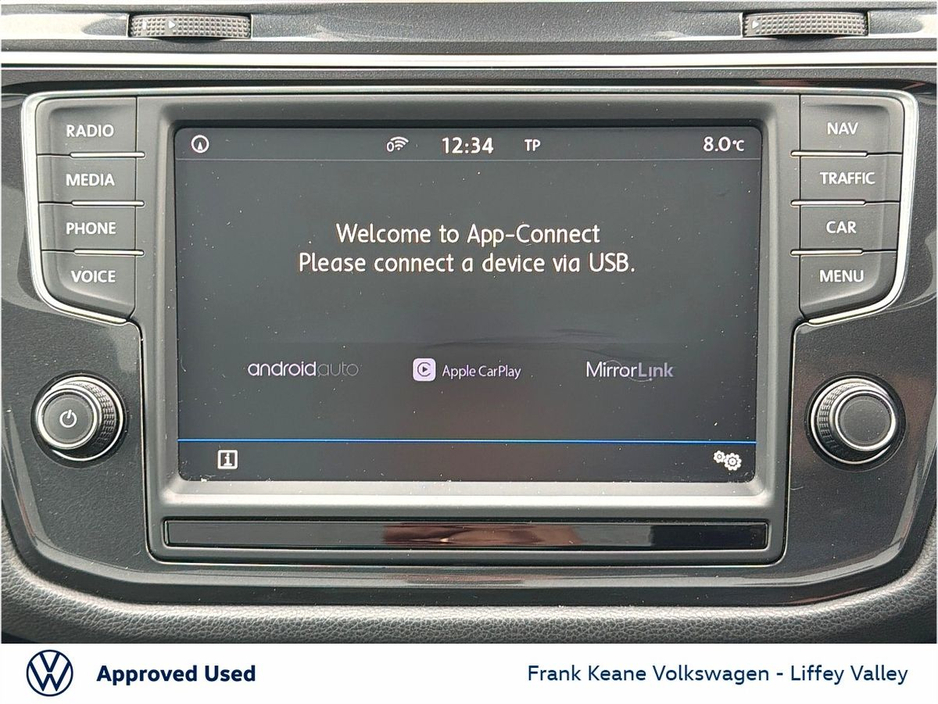 2017 Volkswagen Tiguan - image 14