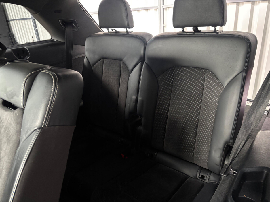 2019 Audi Q7 - image 9
