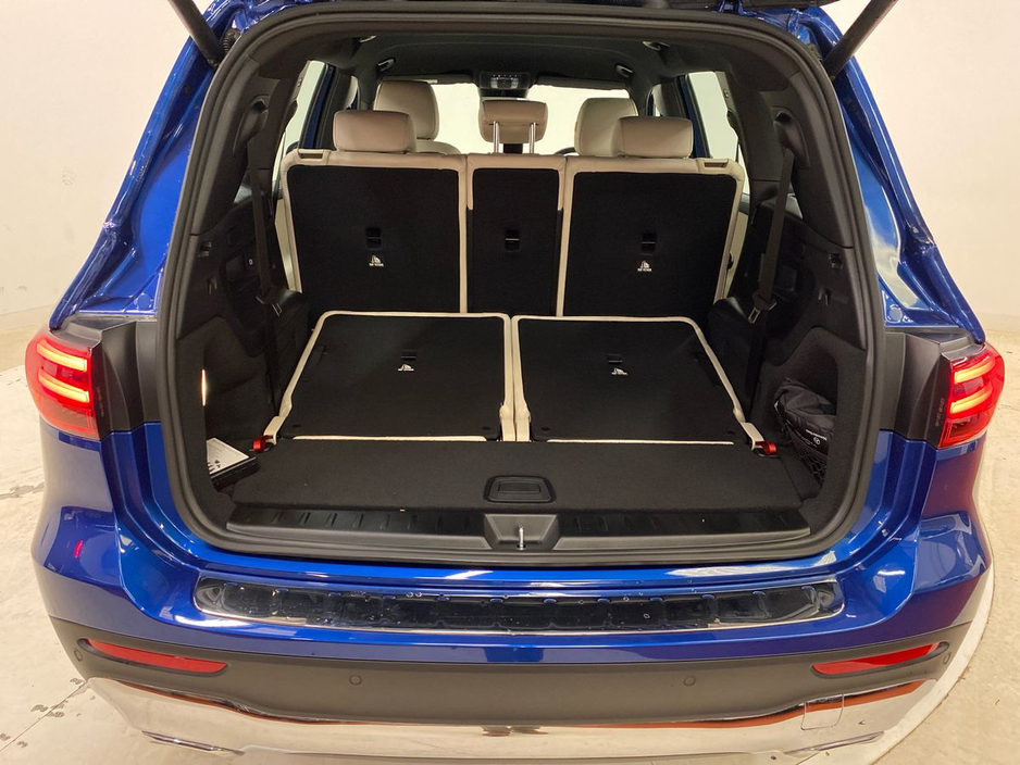 2025 Mercedes-Benz GLB - image 22