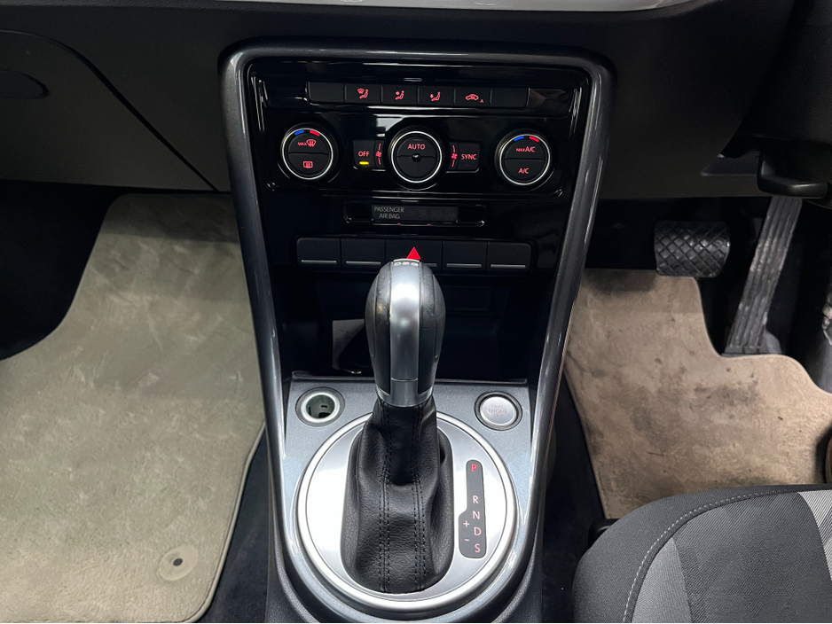 2019 Volkswagen Beetle €17950 2019 VOLKSWAGEN BEETLE DESIGN MASTER 1.2 AUTOMATIC / CRUISE CONTROL / REVERSE CAMERA AND MORE €17,950