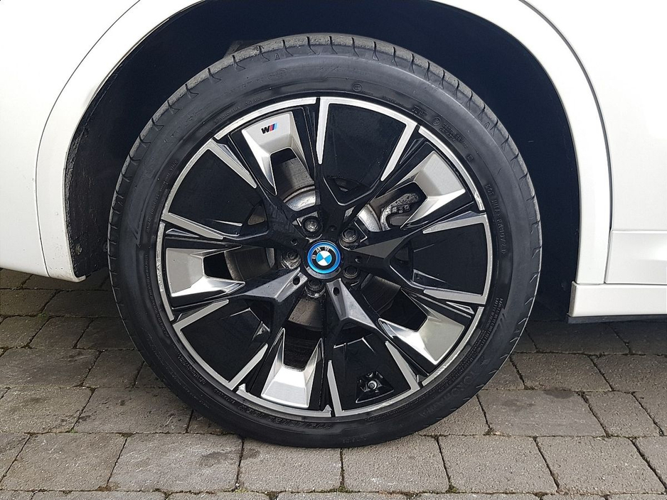 2023 BMW iX3 - image 12