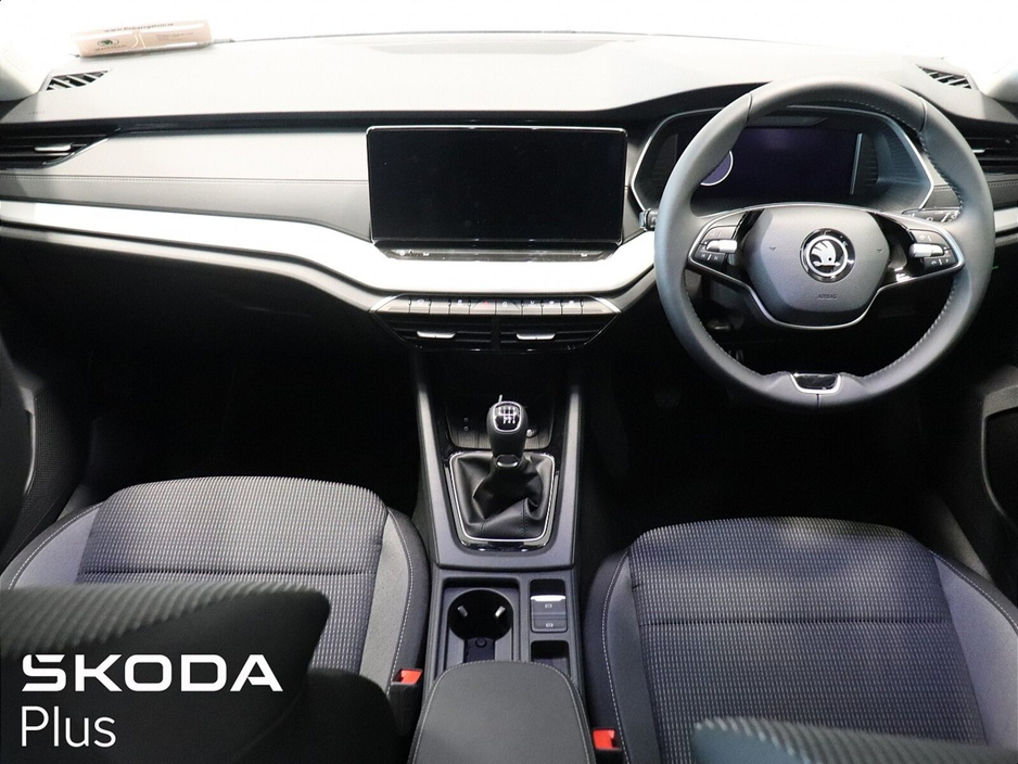 2025 Skoda Octavia Selection 2.0TDI 115HP €32,950