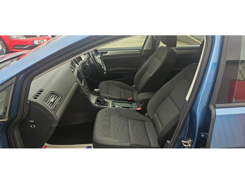 2015 Volkswagen Golf - image 21