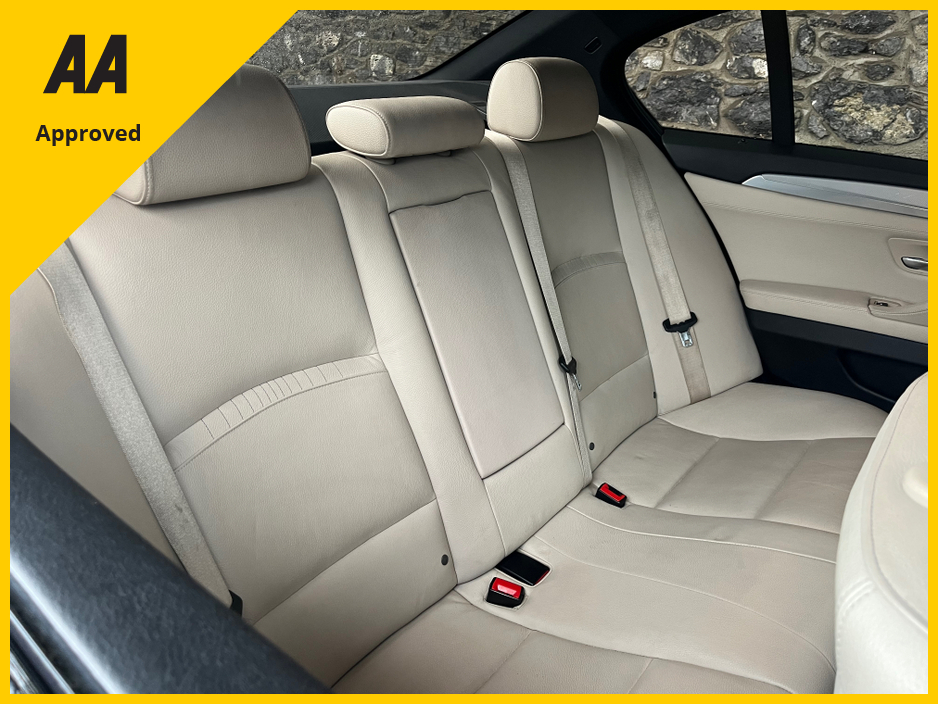 2013 BMW 5 Series - image 15