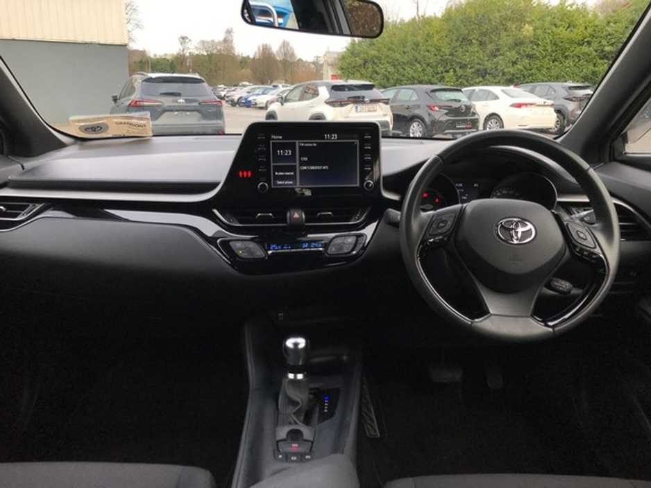 2023 Toyota C-HR HYBRID LUNA - GRANDONS €27,995