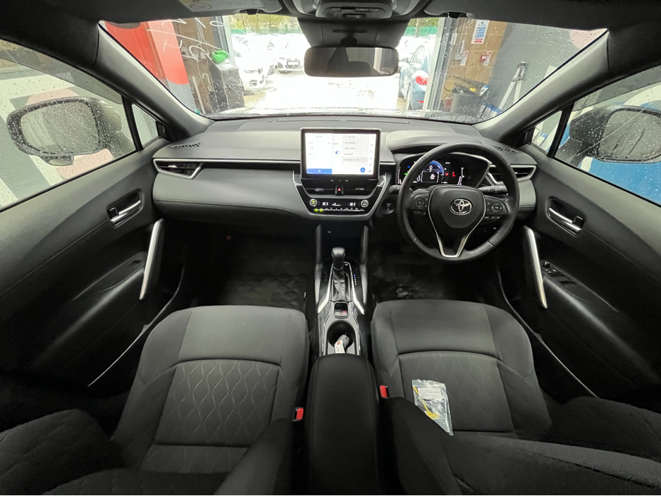 2024 Toyota Corolla Cross - image 13