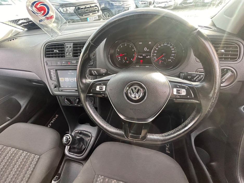 2017 Volkswagen Polo - image 11