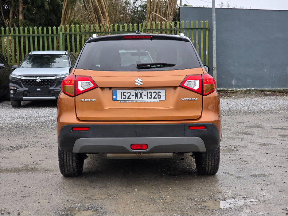 2015 Suzuki Vitara - image 6