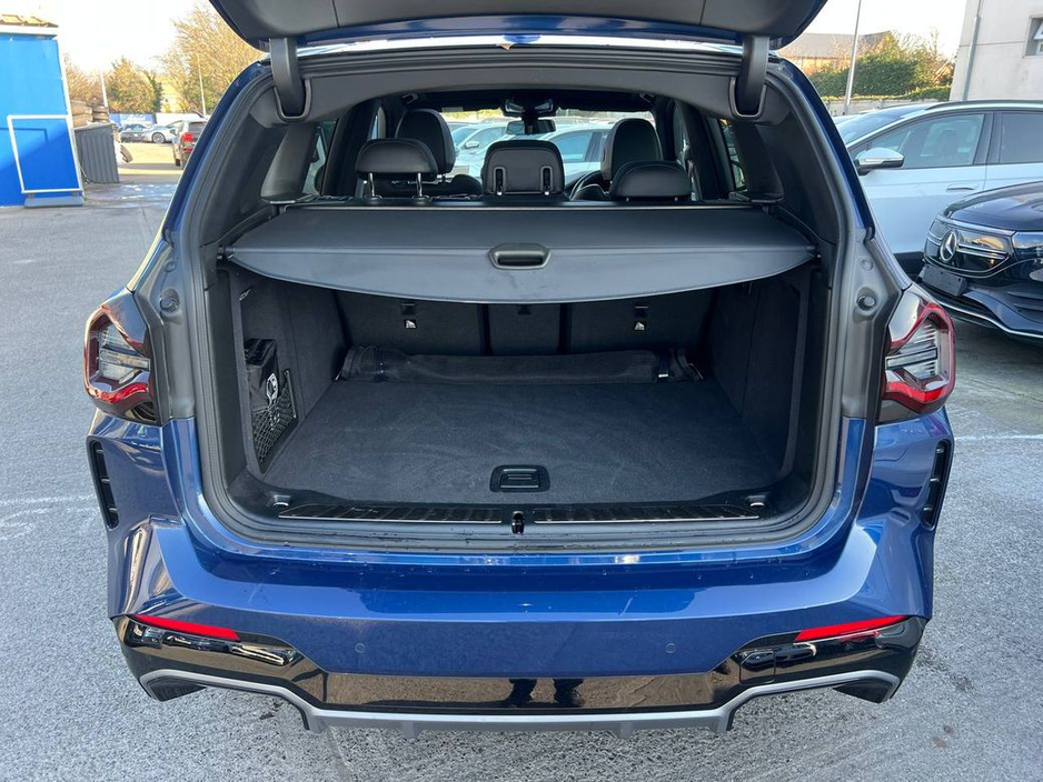 2024 BMW iX3 - image 16