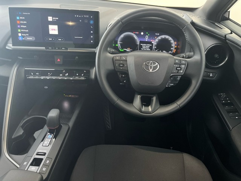 2024 Toyota C-HR - image 9