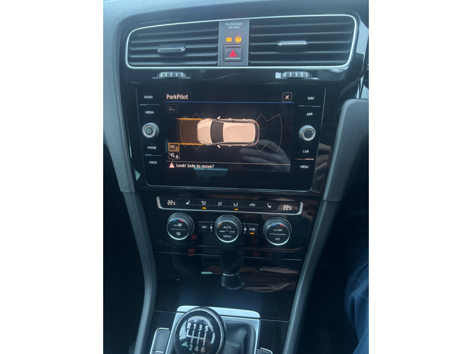 2018 Volkswagen Golf  €16,500