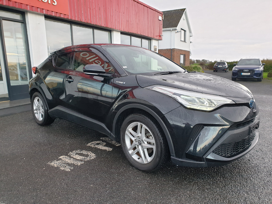 2020 Toyota C-HR - image 8