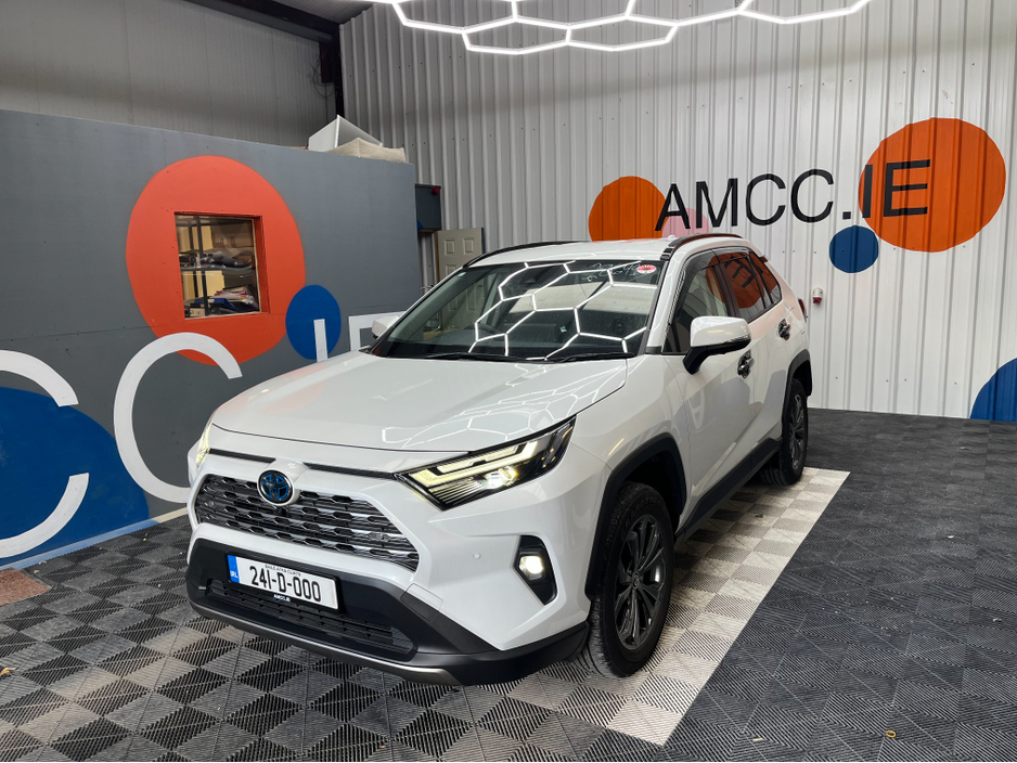 2024 Toyota Rav4 - image 5