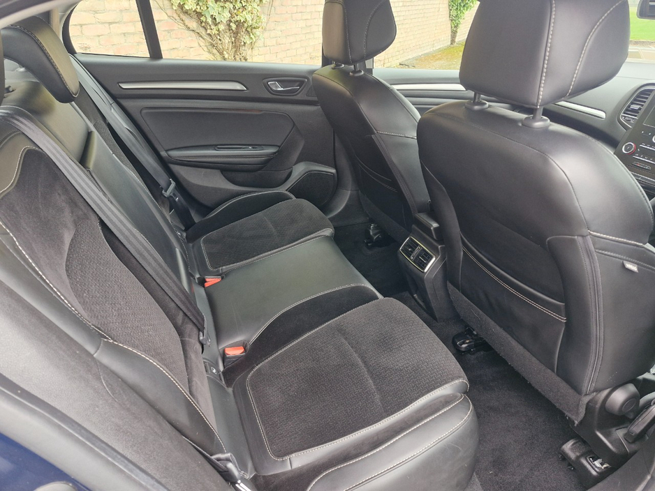 2017 Renault Megane - image 24