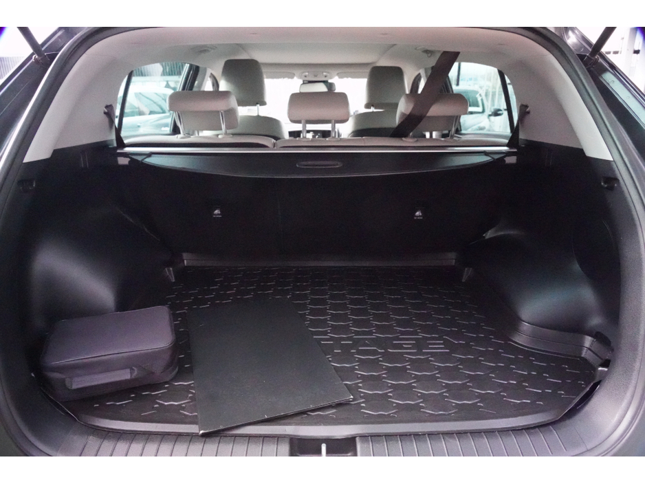 2020 Kia Sportage - image 24