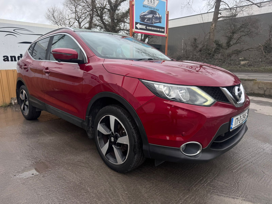 2017 Nissan Qashqai - image 3
