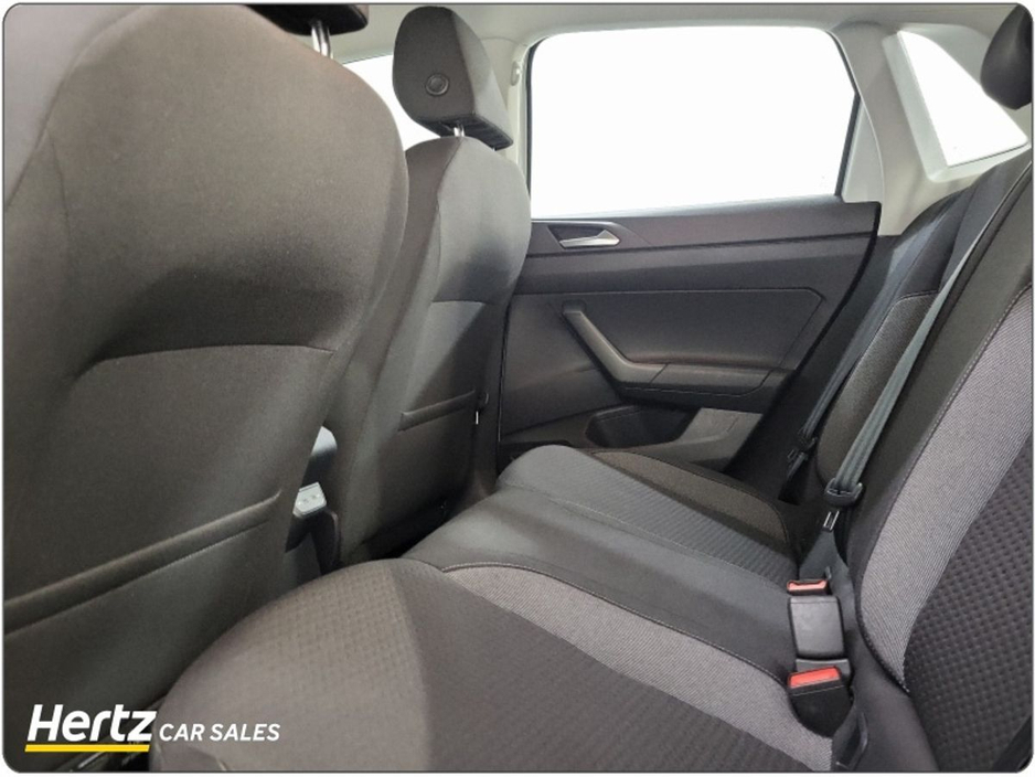 2024 Volkswagen Polo - image 13