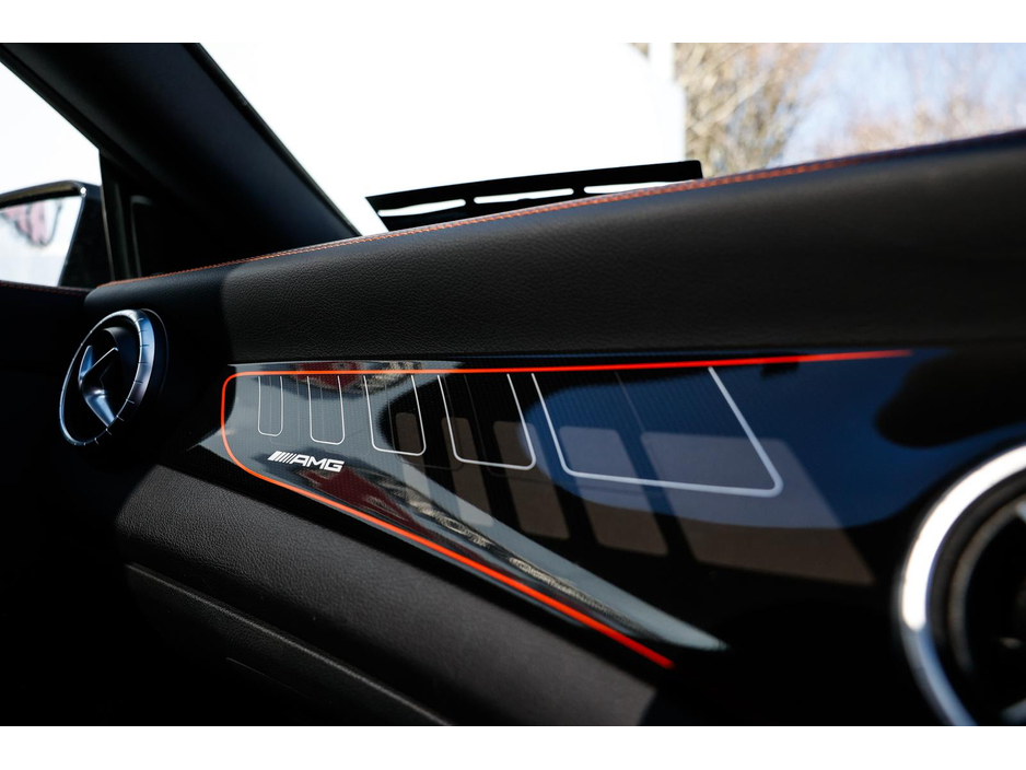 2015 Mercedes-Benz CLA Class - image 12