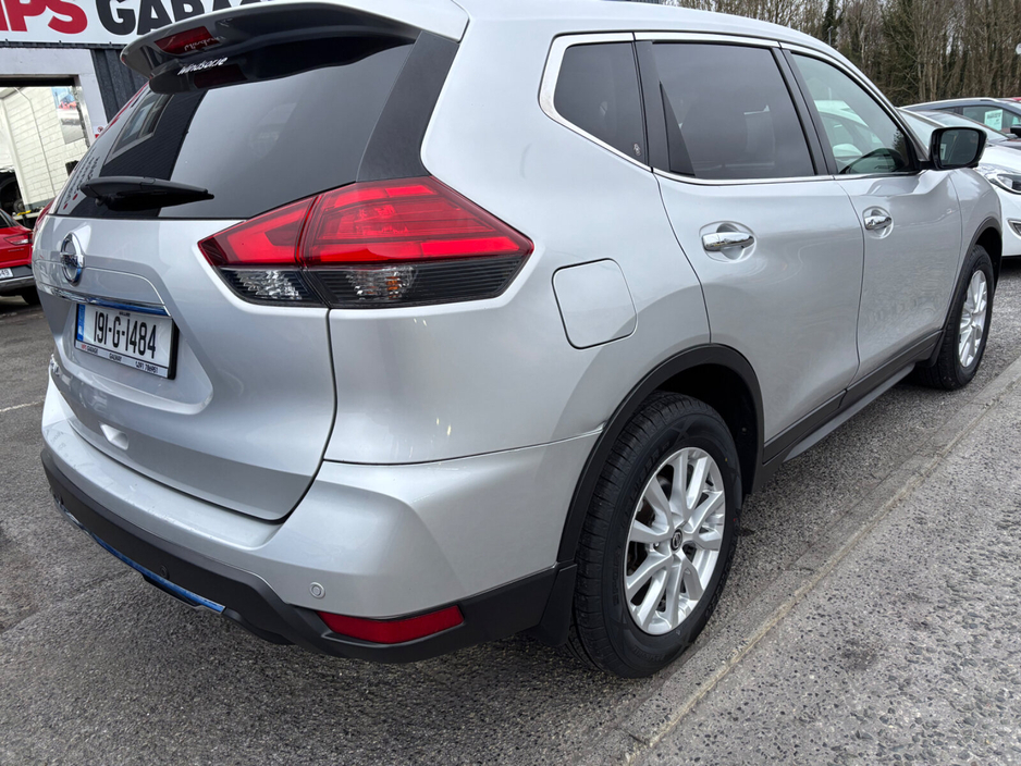 2019 Nissan X-Trail - image 9