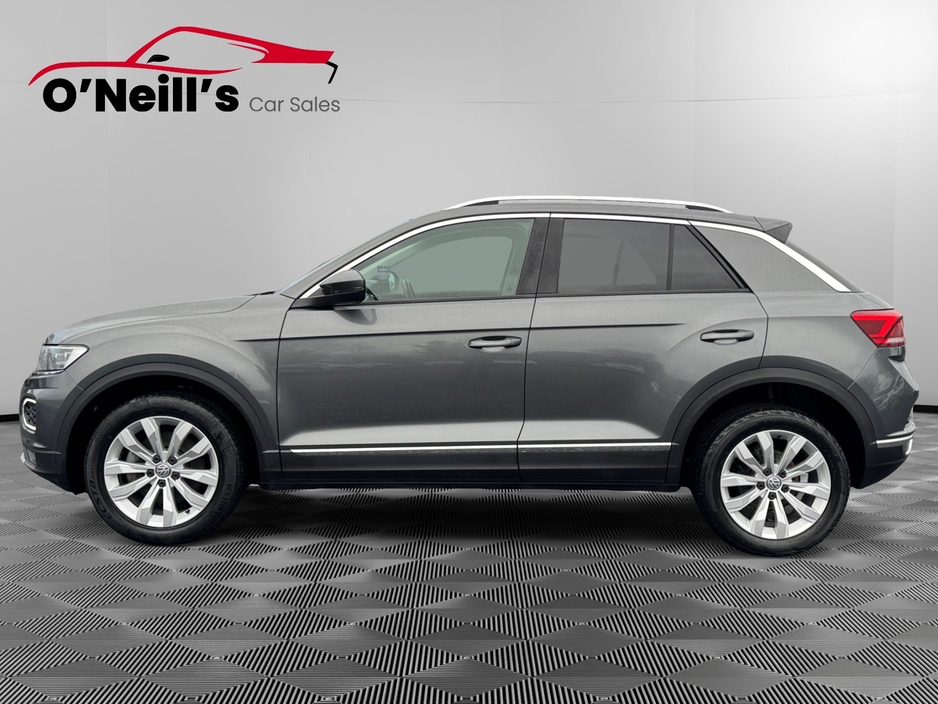 2018 Volkswagen T-Roc SPORT 1.5 TSI MANUAL GLASS ROOF €17,999