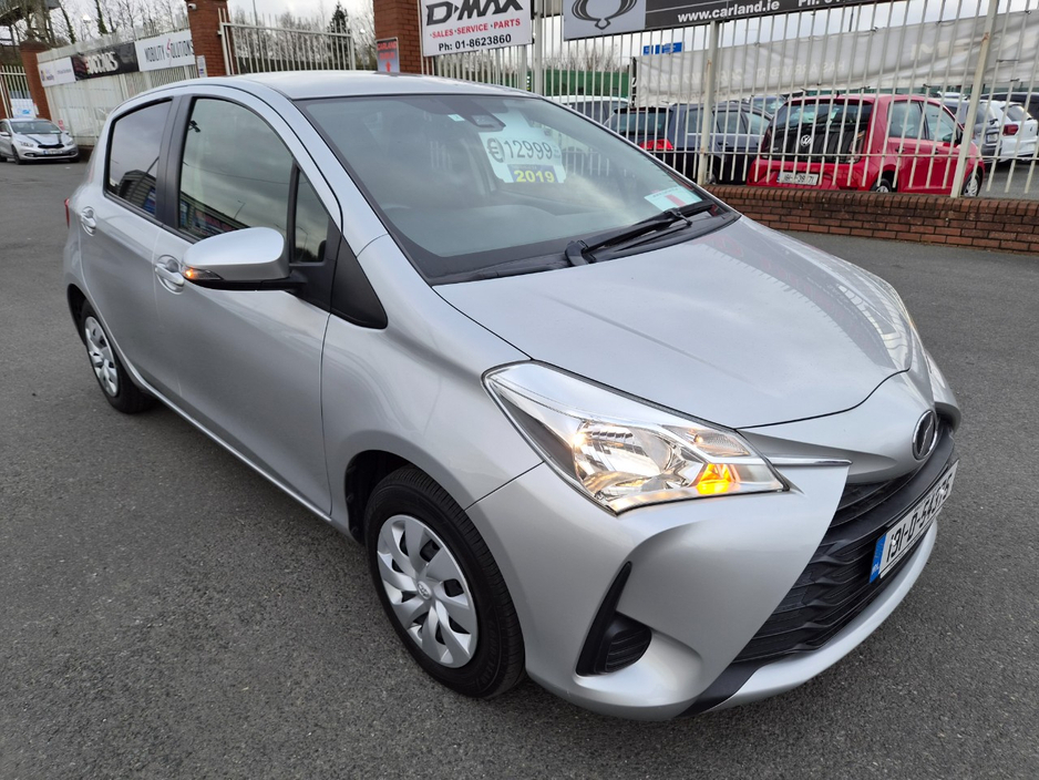 2019 Toyota Vitz - image 9