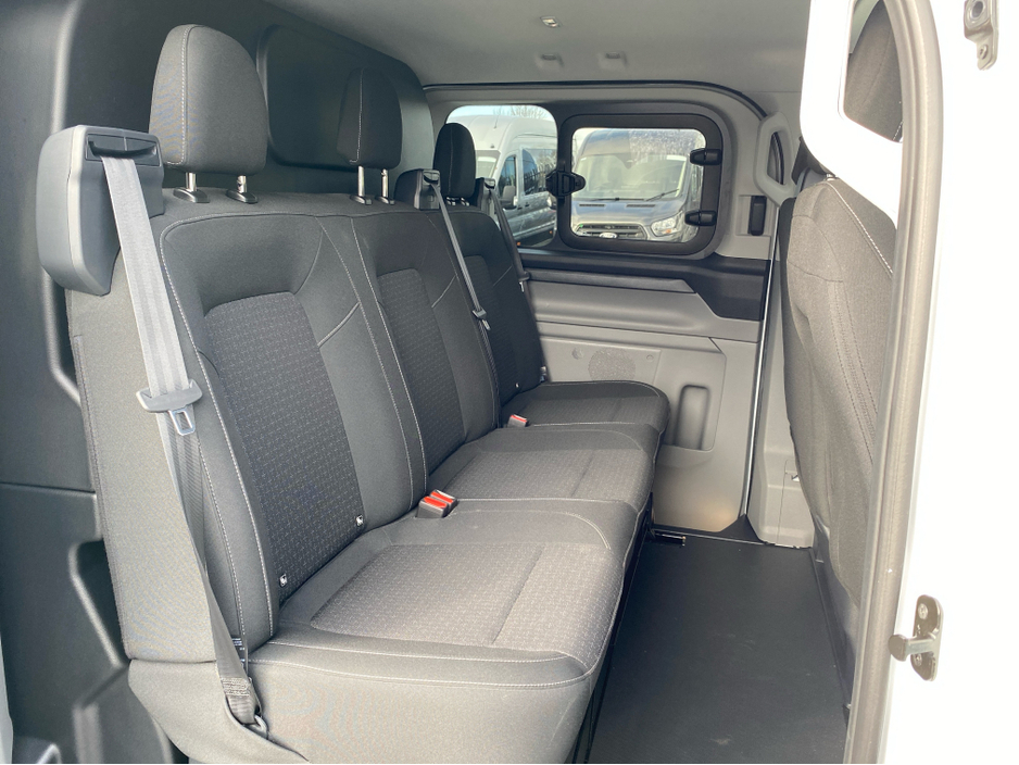 2026 Ford Transit Custom DOUBLE CAB PHEV AUTO FWD