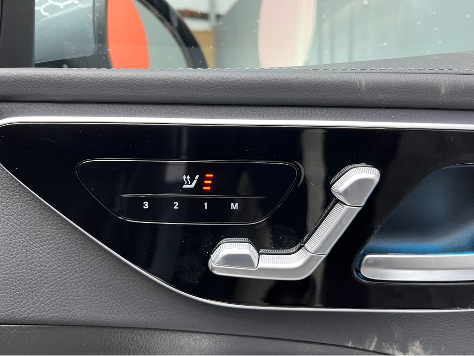 2023 Mercedes-Benz C Class €52950! 2023 MERCEDES-BENZ C350E SPORTS 2.0 AUTOMATIC / CRUISE CONTROL / 360° PARKING CAMERA / ELECTRIC MEMORY & HEATED SEATS / APPLE CARPLAY / PADDLE SHIFTERS / AMBIENT LIGHTS €52,950