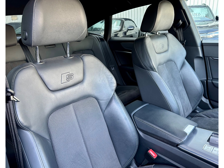 2021 Audi A7 - image 10