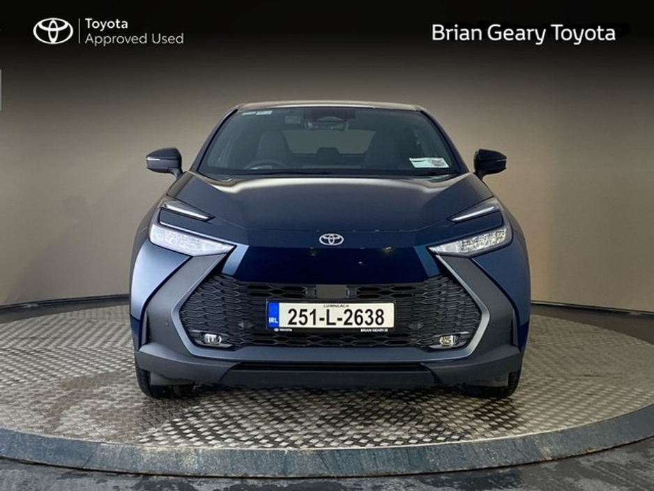 2025 Toyota C-HR - image 5