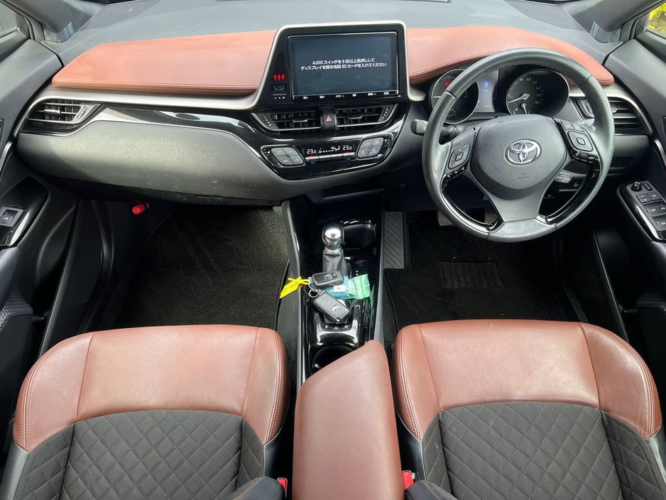 2019 Toyota C-HR - image 10