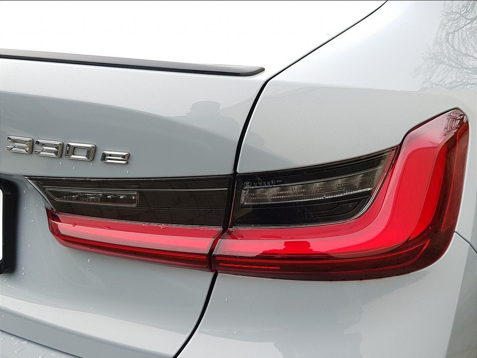 2023 BMW 3 Series 330e M Sport €43,995