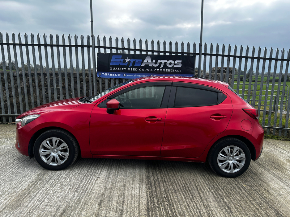 2014 Mazda Demio - image 2