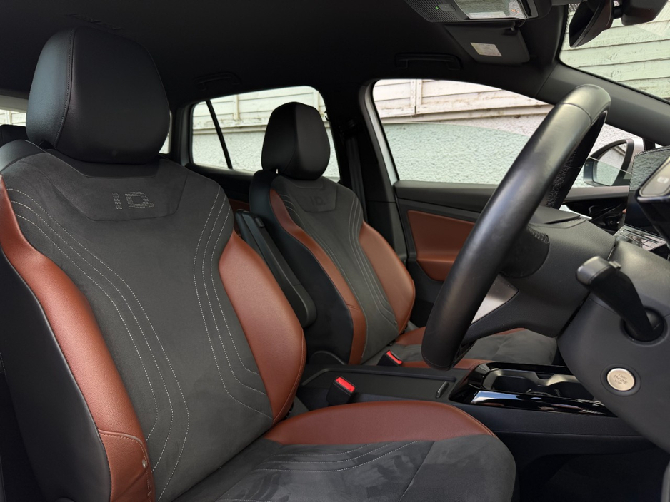 2022 Volkswagen ID.4 - image 7