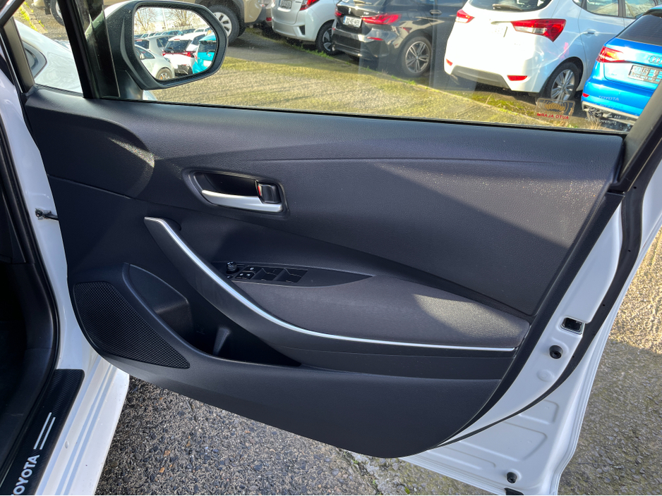 2020 Toyota Corolla TOURING ESTATE AUTOMATIC HYBRID 1.8 PETROL //REVERSE CAMERA//KEYLESS ENTRY//ADAPTIVE CRUISE CONTROL// €18,950