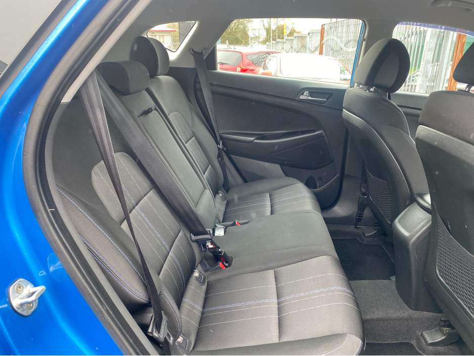 2016 Hyundai Tucson - image 11