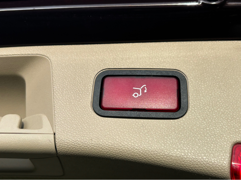 2011 Mercedes-Benz E Class E220 CDI ELEGANCE 7 SEATER €8,999