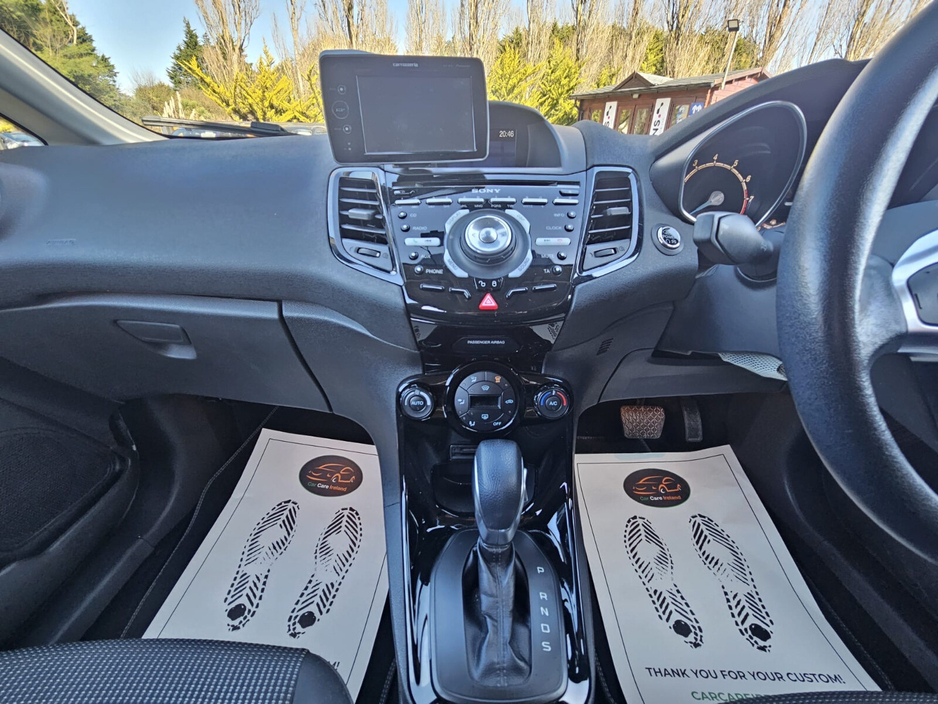 2016 Ford Fiesta - image 23