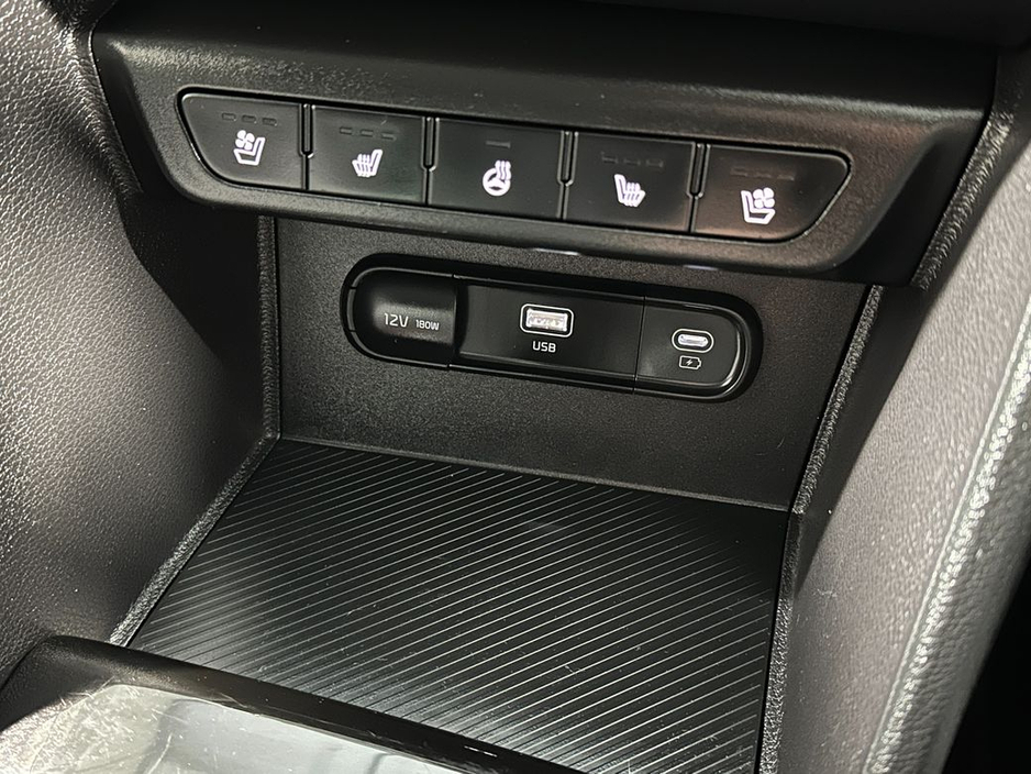 2025 Kia Sportage - image 25