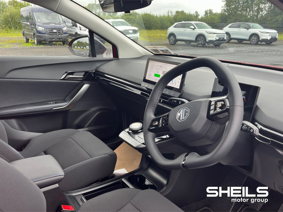 2025 MG 4 - image 11