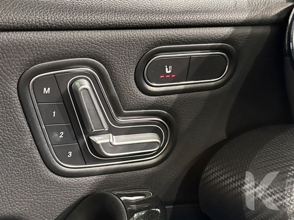 2020 Mercedes-Benz A Class - image 20