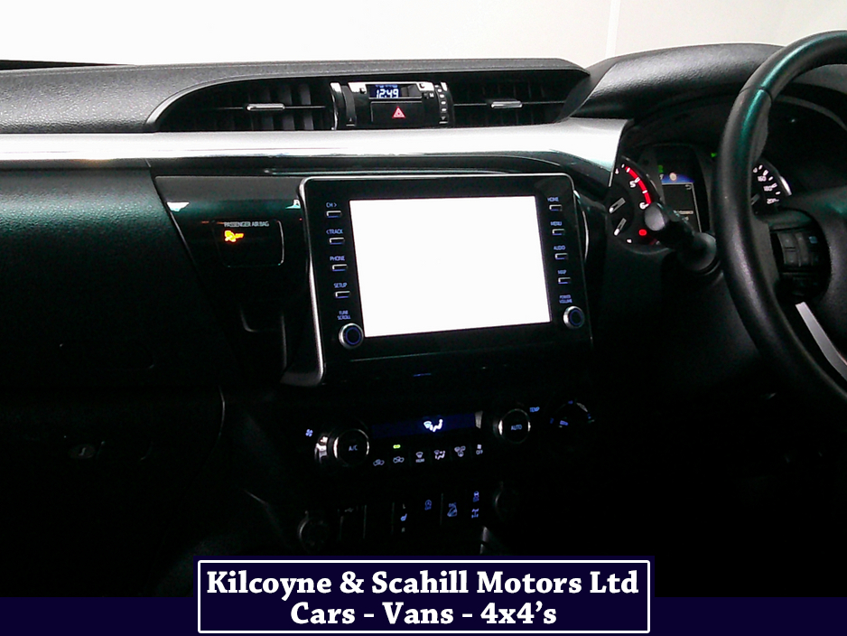 2021 Toyota Hilux - image 18