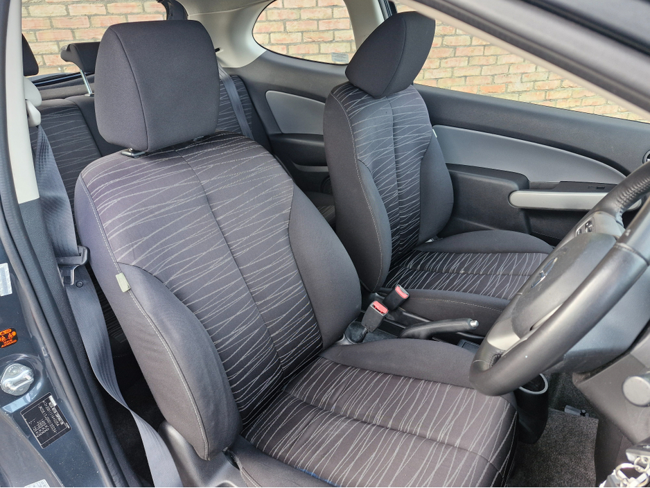 2010 Mazda Mazda2 1.3 TAMURA €2,999